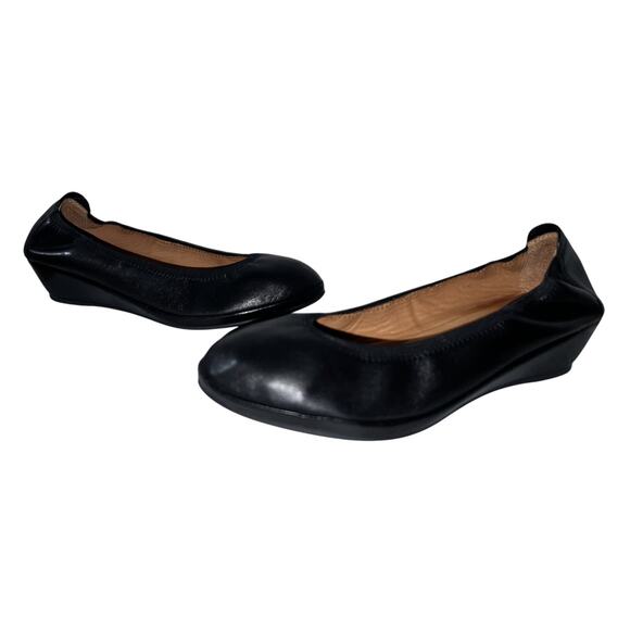Gentle Souls By Kenneth Cole Womens 9M Black Natalie Leather Wedges Pumps Heels - Picture 2 of 8